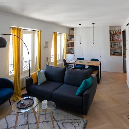 Charming Apt Between In Batignolles *