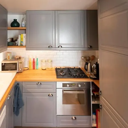 Charming Apt Between In Batignolles Παρίσι