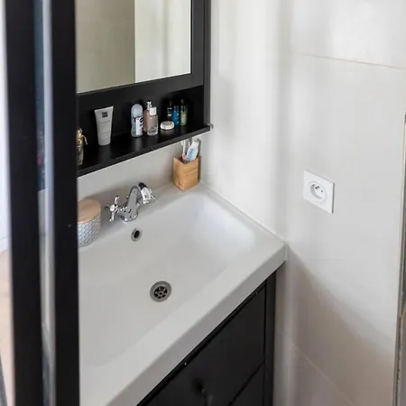Διαμέρισμα Charming Apt Between In Batignolles *